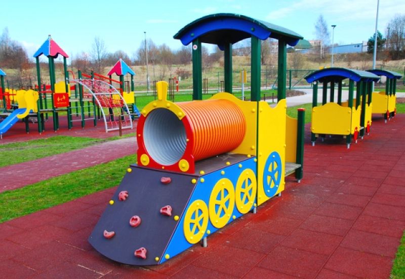 Locomotive spatii de joaca