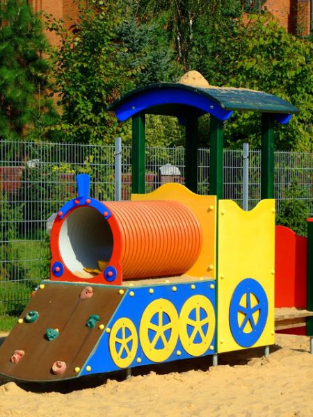 Locomotive spatii de joaca