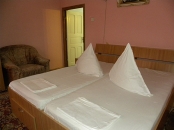 Cazare apartament pensiune Horezu