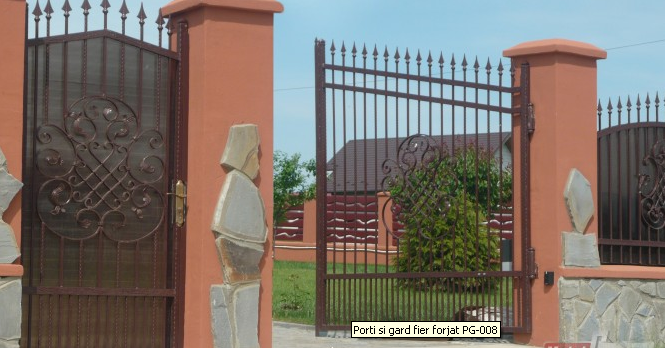 Porti fier forjat Bacau