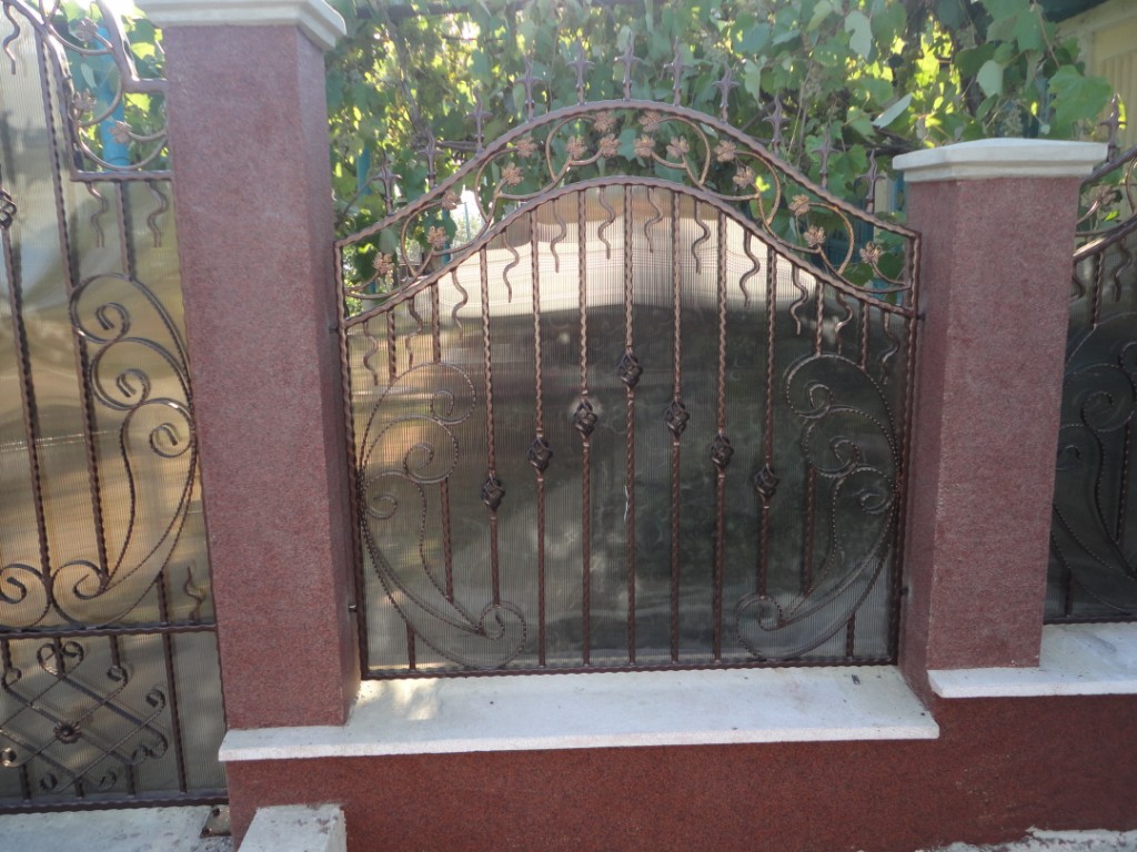 Gard fier forjat Comanesti