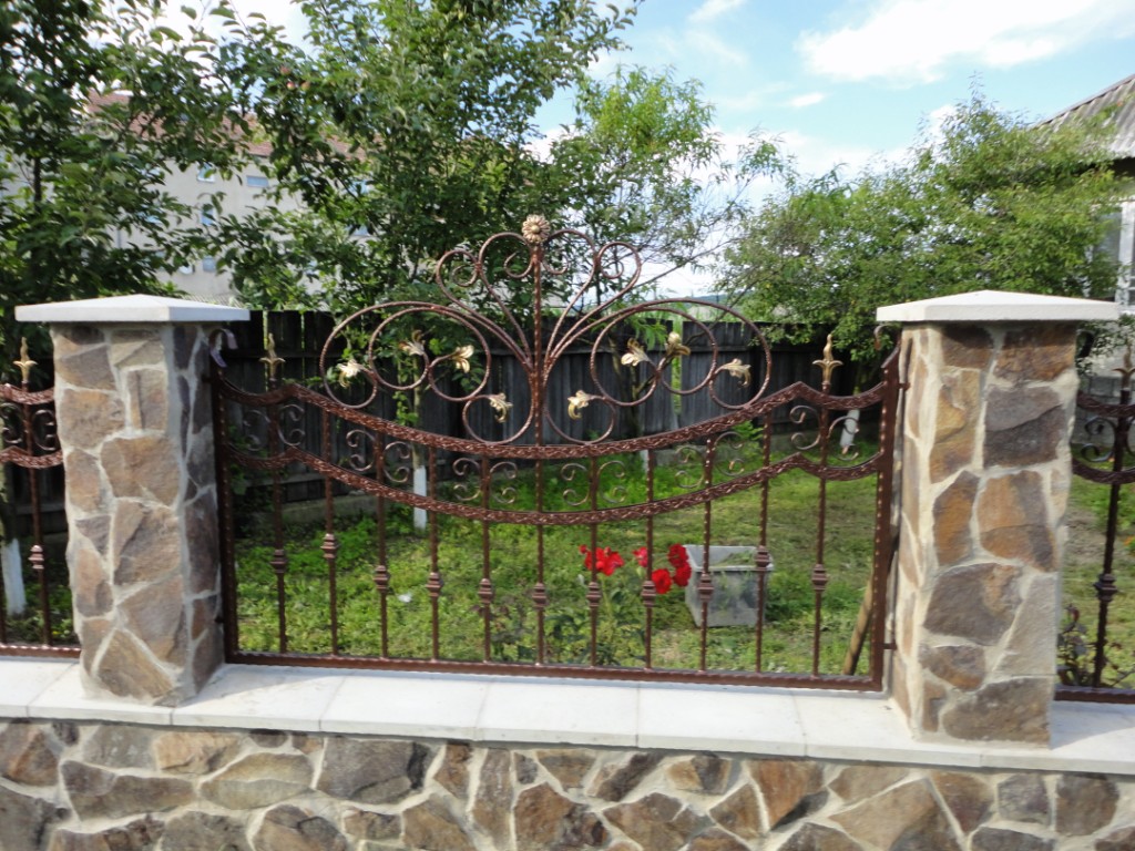 Gard fier forjat Comanesti