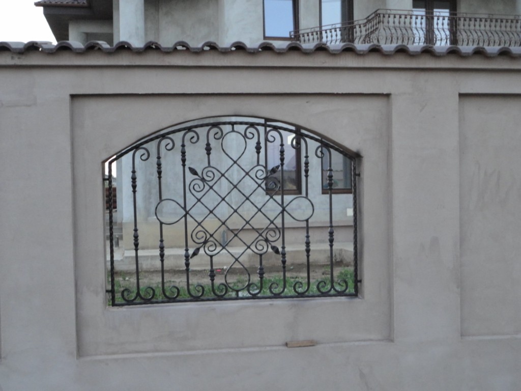 Gard fier forjat Comanesti