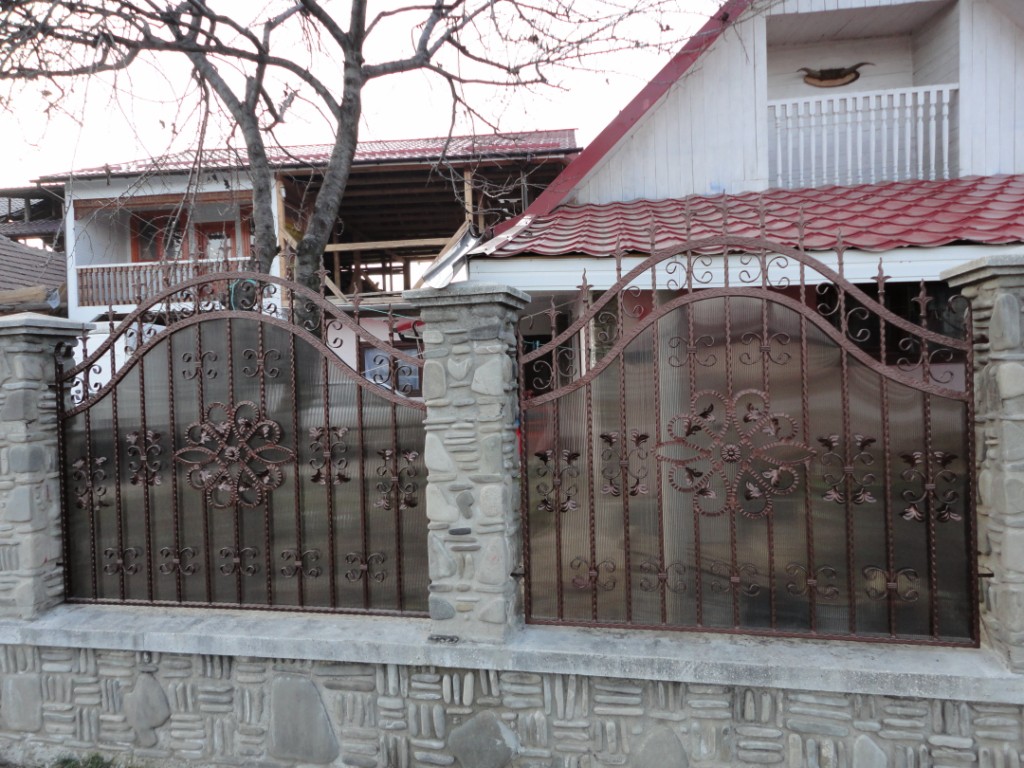 Porti fier forjat Bacau